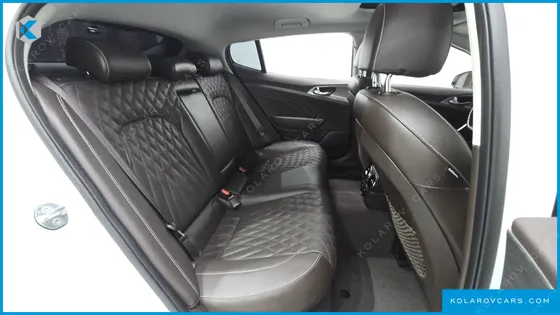KIA STINGER 2.5 MASTERS