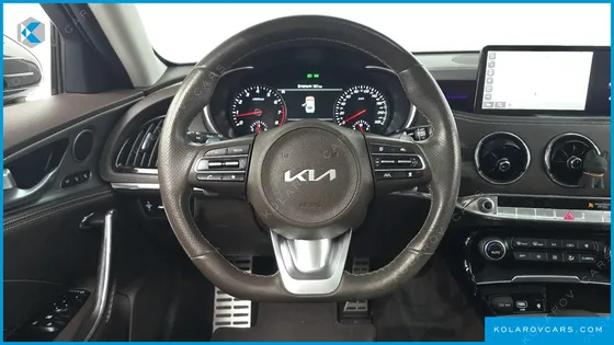 KIA STINGER 2.5 MASTERS
