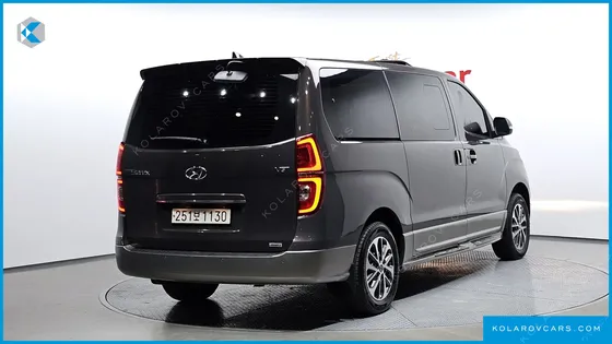 HYUNDAI STAREX 4WD URBAN 9-SEATER