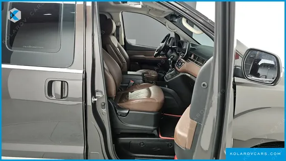 HYUNDAI STAREX 4WD URBAN 9-SEATER