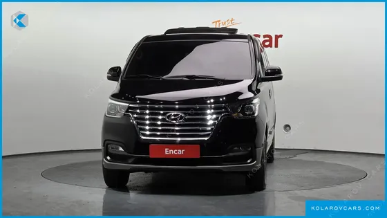HYUNDAI STAREX 4WD URBAN 9-SEATER