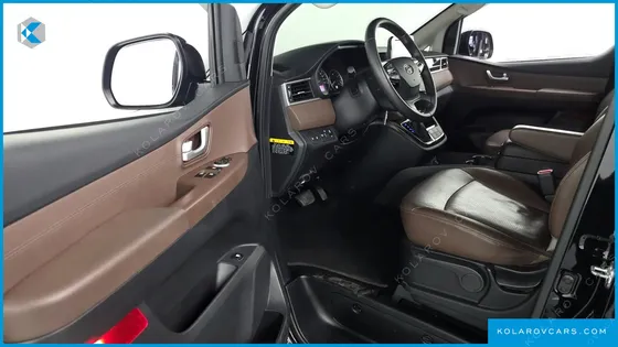 HYUNDAI STAREX 4WD URBAN 9-SEATER