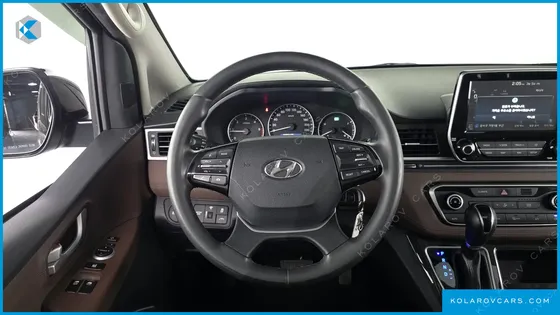 HYUNDAI STAREX 4WD URBAN 9-SEATER