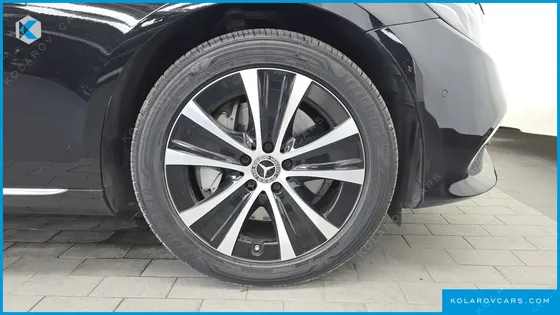 MERCEDES E-CLASS E300E EXCLUSIVE
