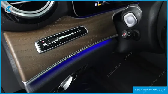 MERCEDES E-CLASS E300E EXCLUSIVE