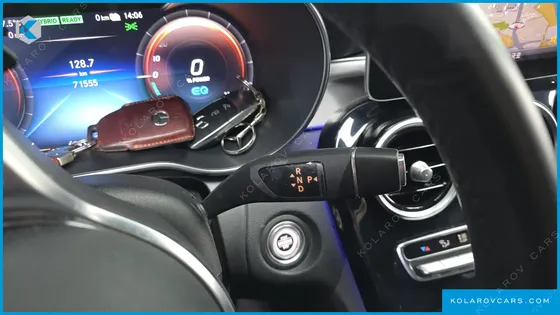 MERCEDES C-CLASS C300E 4MATIC AMG LINE