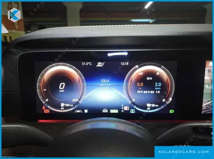 MERCEDES E-CLASS E300E EXCLUSIVE