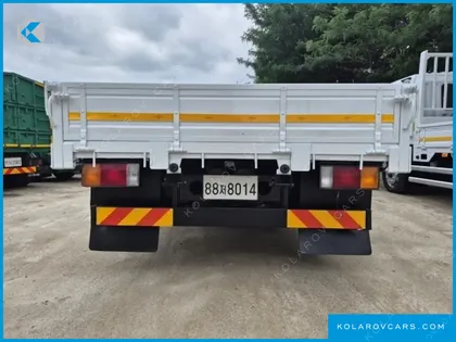 HYUNDAI MEGA TRUCK GOLD