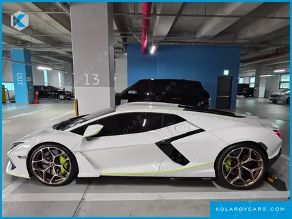 LAMBORGHINI REVUELTO 6.5 V12