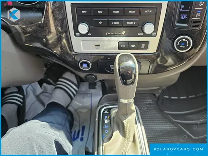HYUNDAI PORTER II SUPER CABIN LPG