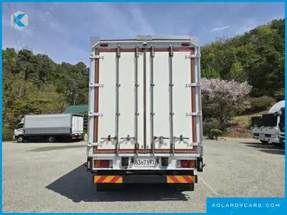 HYUNDAI MEGA TRUCK GOLD