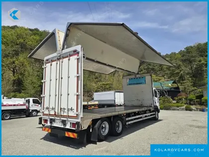HYUNDAI MEGA TRUCK GOLD
