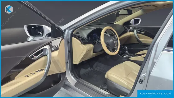 HYUNDAI GRANDEUR HG300 NOBLE