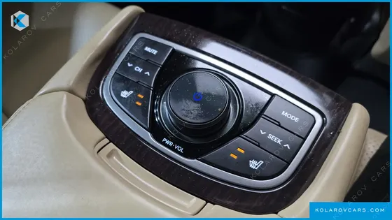 HYUNDAI GRANDEUR HG300 NOBLE