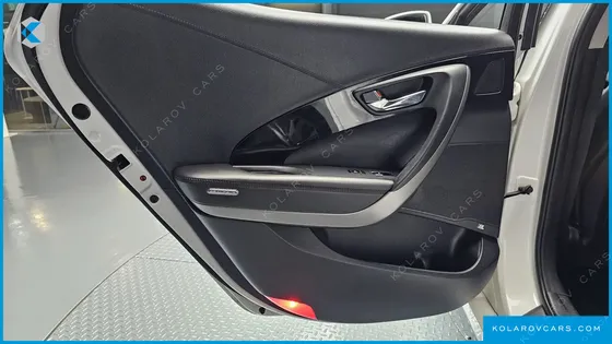 HYUNDAI GRANDEUR LPG HG300 HANDICAPPED ONLY