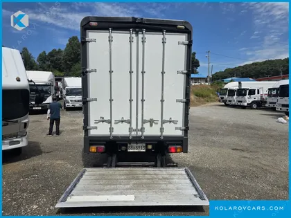 TATA DAEWOO PRIMA MID-SIZE TRUCK ROYAL