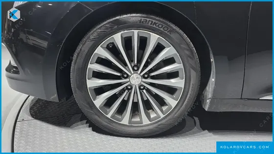 HYUNDAI GRANDEUR HG300 PREMIUM