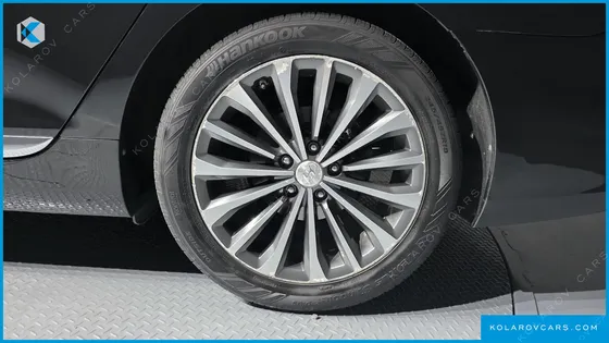HYUNDAI GRANDEUR HG300 PREMIUM