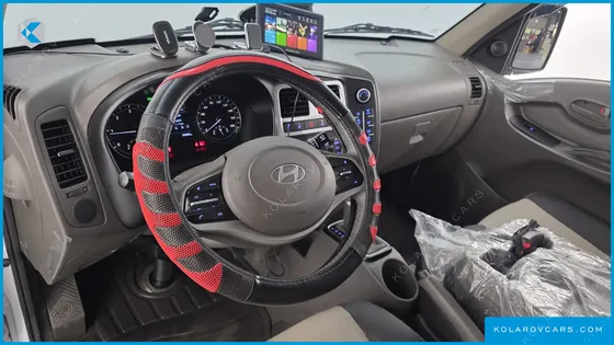 HYUNDAI PORTER II SUPER CABIN LPG
