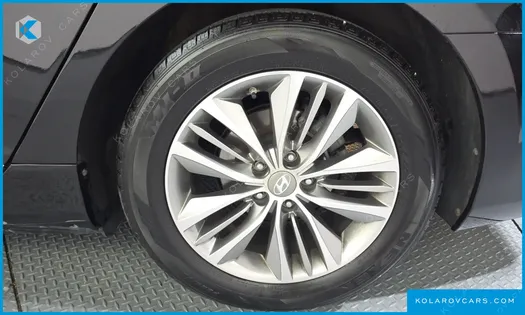HYUNDAI GRANDEUR HG220 DIESEL MODERN