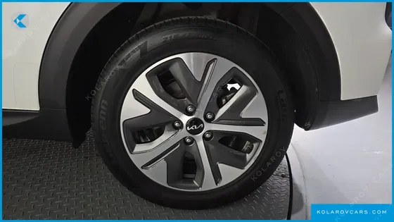 KIA NIRO EARTH