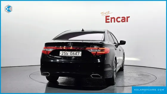 HYUNDAI GRANDEUR HG240 MODERN