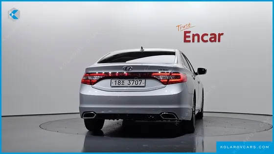 HYUNDAI GRANDEUR HG240 MODERN