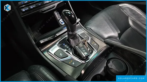 HYUNDAI GRANDEUR HG240 MODERN