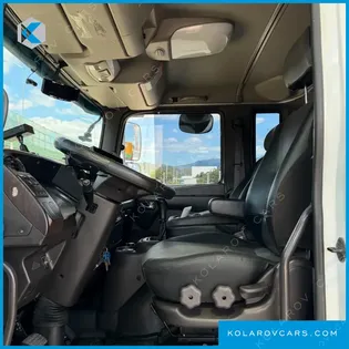 HYUNDAI MEGA TRUCK GOLD
