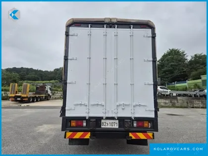 HYUNDAI MEGA TRUCK PREMIUM