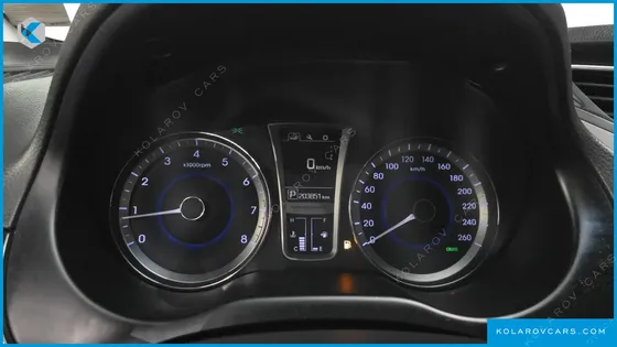 HYUNDAI GRANDEUR HG240 MODERN