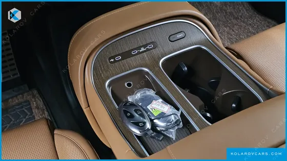 HYUNDAI PALISADE GASOLINE 2.5T 4WD 7-SEATER