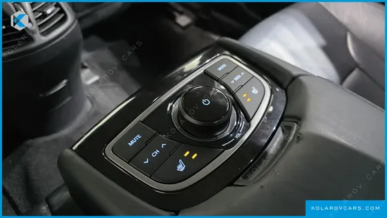 HYUNDAI GRANDEUR HG240 MODERN