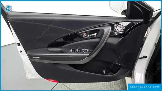 HYUNDAI GRANDEUR HG240 MODERN COLLECTION