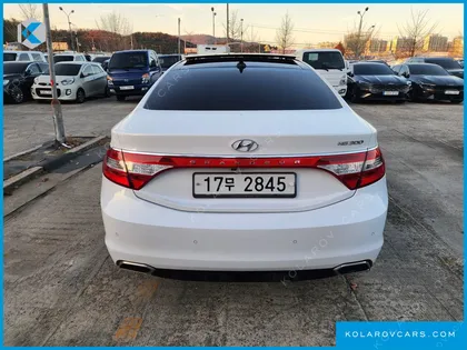 HYUNDAI GRANDEUR HG240 MODERN