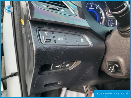 HYUNDAI GRANDEUR HG240 MODERN
