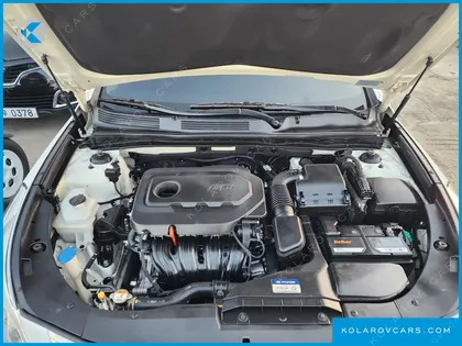 HYUNDAI GRANDEUR HG240 MODERN