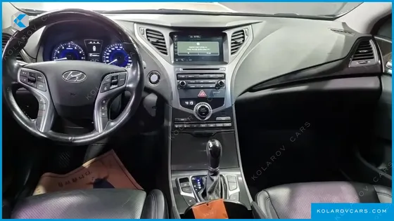 HYUNDAI GRANDEUR HG240 MODERN