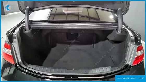 HYUNDAI GRANDEUR HG240 MODERN