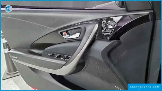 HYUNDAI GRANDEUR HG240 MODERN