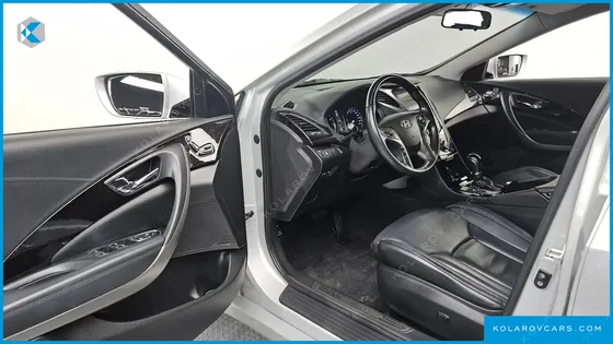 HYUNDAI GRANDEUR HG240 LUXURY