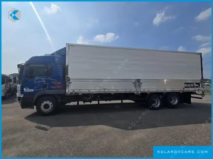 MAN TRUCK CARGO TRUCK 6X2