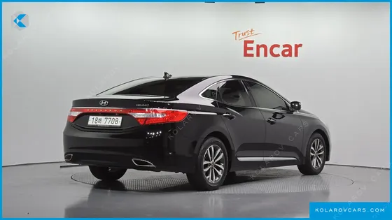 HYUNDAI GRANDEUR HG240 LUXURY