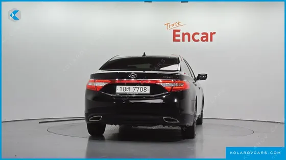 HYUNDAI GRANDEUR HG240 LUXURY