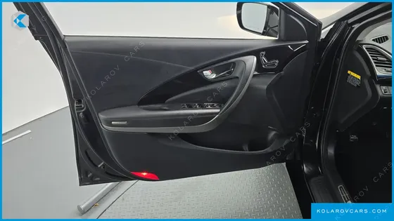 HYUNDAI GRANDEUR HG240 LUXURY