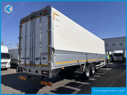 VOLVO CARGO TRUCK 6X4