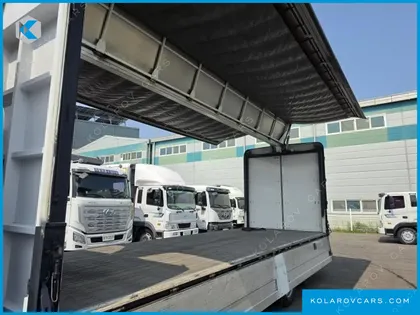 HYUNDAI MEGA TRUCK GOLD