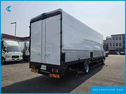HYUNDAI MEGA TRUCK GOLD