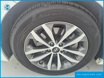 HYUNDAI GRANDEUR HG240 LUXURY