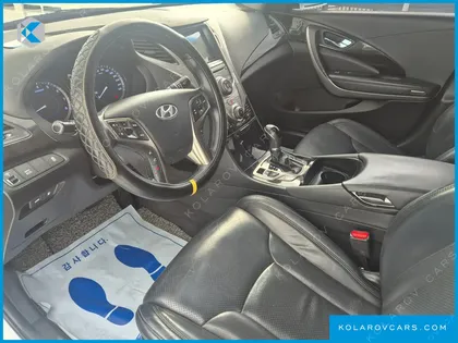 HYUNDAI GRANDEUR HG240 LUXURY